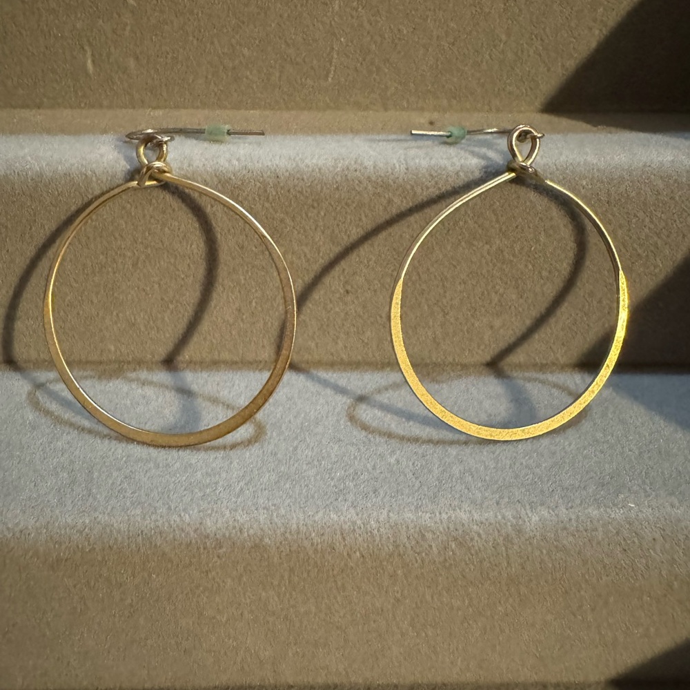 Elegant Gold Hoop Earrings